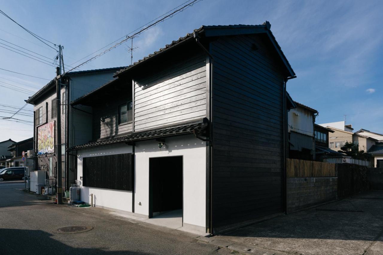 B&B Mikawa Info Centre - Kanazawa Fish Harbour エクステリア 写真